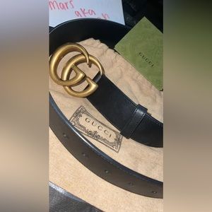 Gucci belt size 80/32.